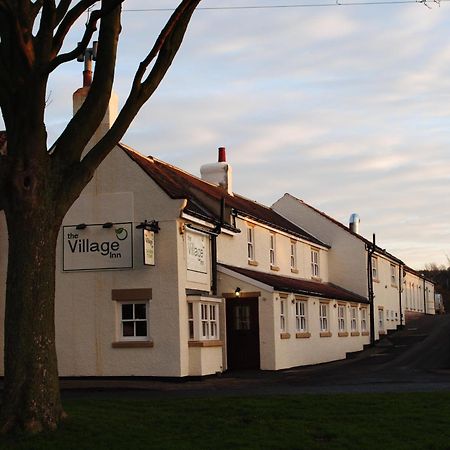 The Village Inn ノーサラートン エクステリア 写真